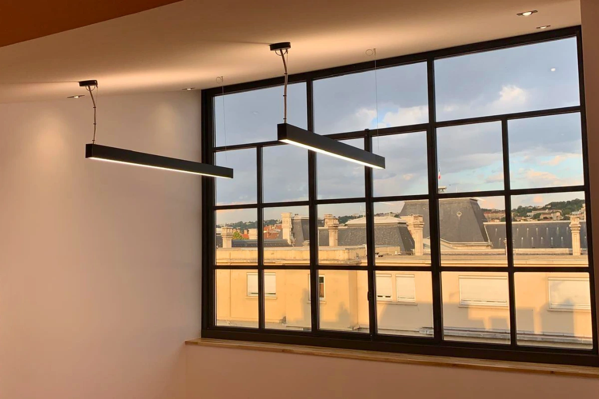 Lustre pour bureau d'entreprise