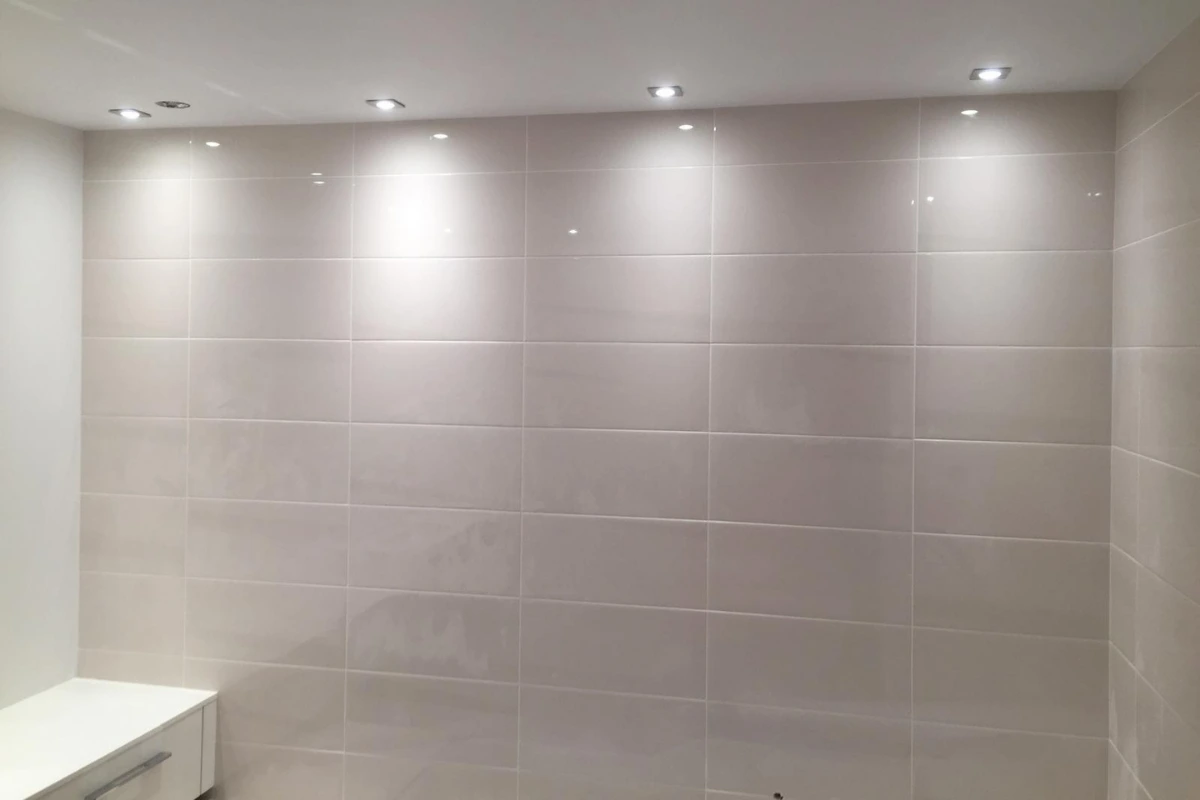 Éclairage spots LED salle d'eau